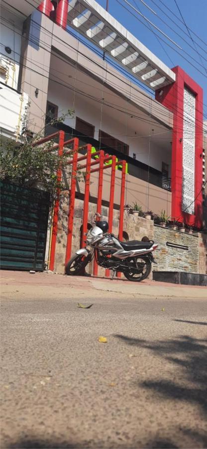 Anh Hotel Lucknow Luaran gambar